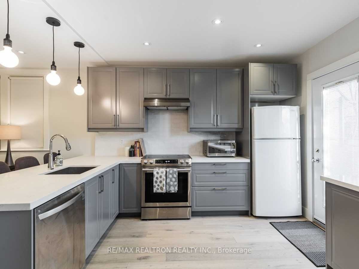 1047 Davenport Road - Photo 8