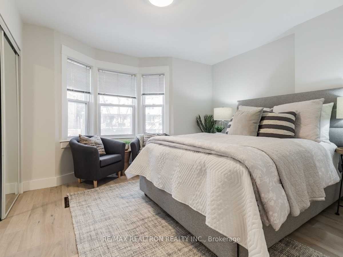1047 Davenport Road - Photo 12