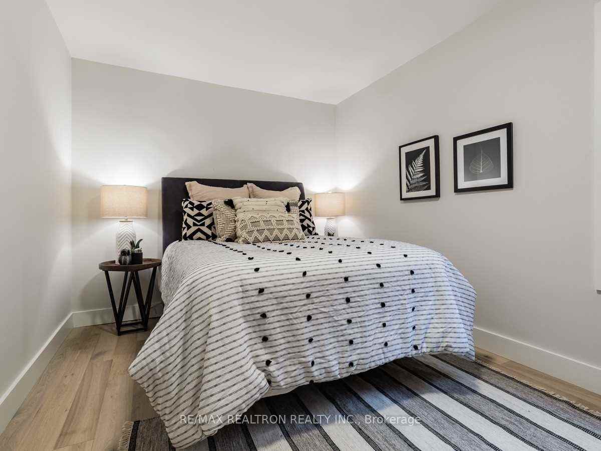 1047 Davenport Road - Photo 15