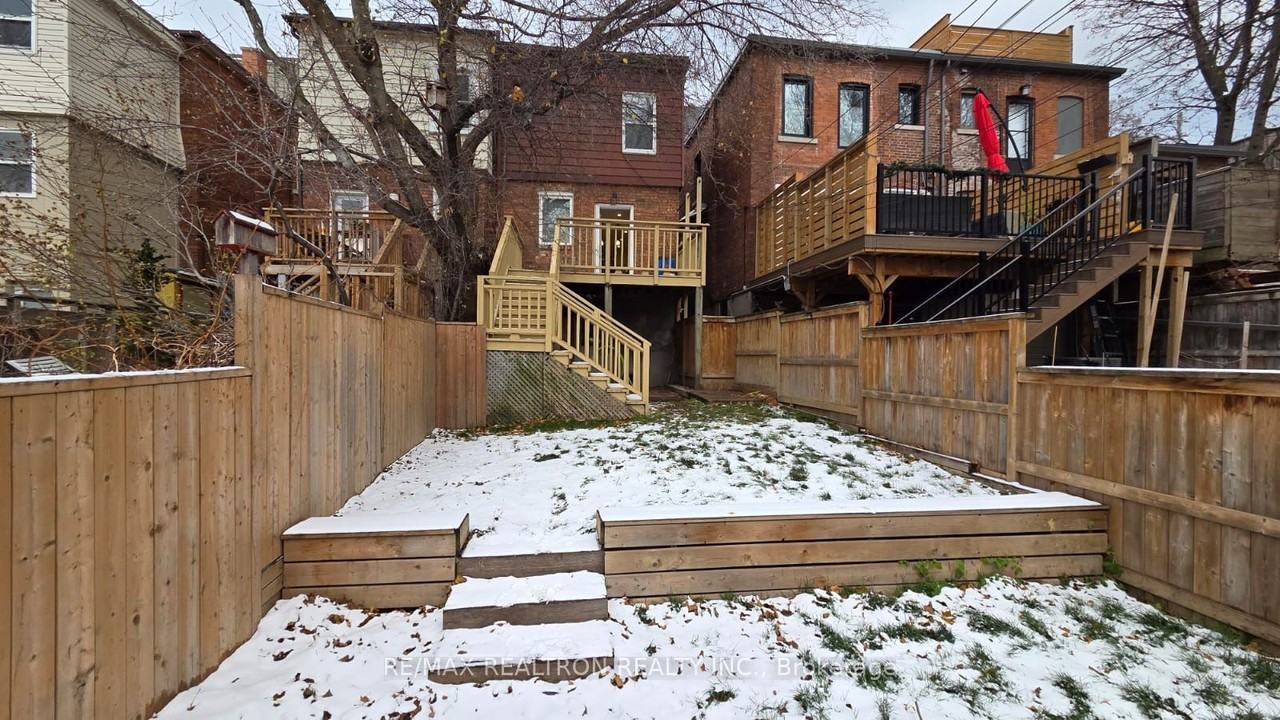 1047 Davenport Road - Photo 17