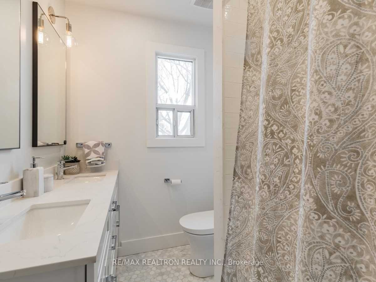 1047 Davenport Road - Photo 19