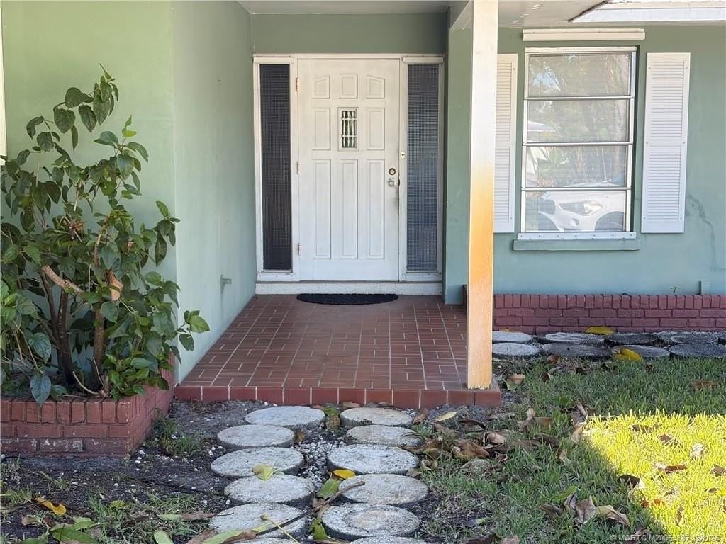 1346 Nw Pine Ridge Trl - Photo 2 of 21