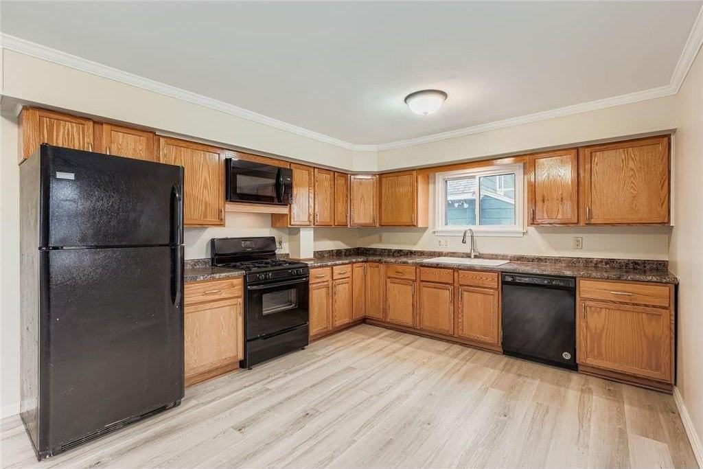 475 475 Lawson Ave Avenue W - Photo 5 of 16