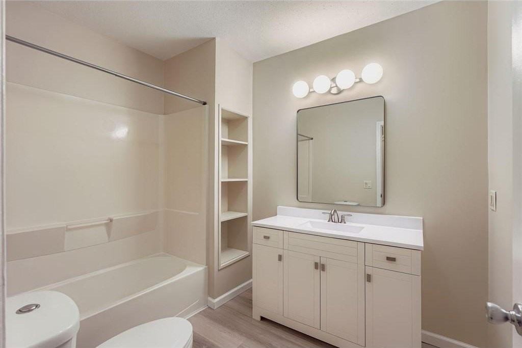 475 475 Lawson Ave Avenue W - Photo 7 of 16