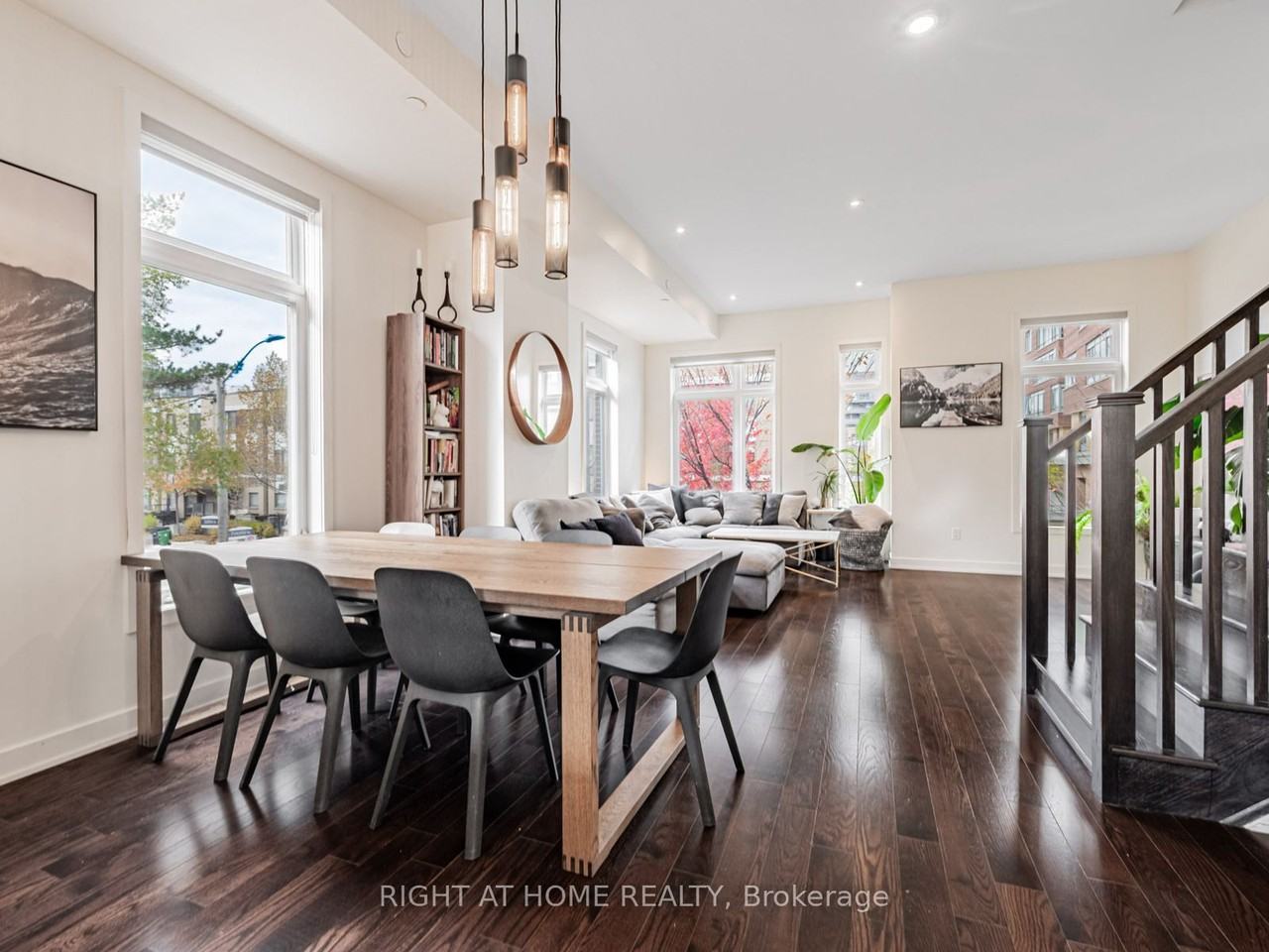 53 Sutton Avenue - Photo 6 of 33