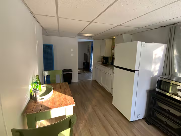 115 Mckenzie Street - Photo 2 of 20