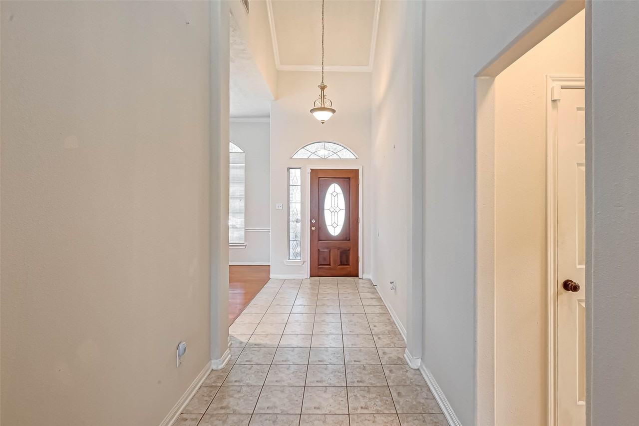 16635 Bishop Knoll Ln #16635 - Photo 2 of 50