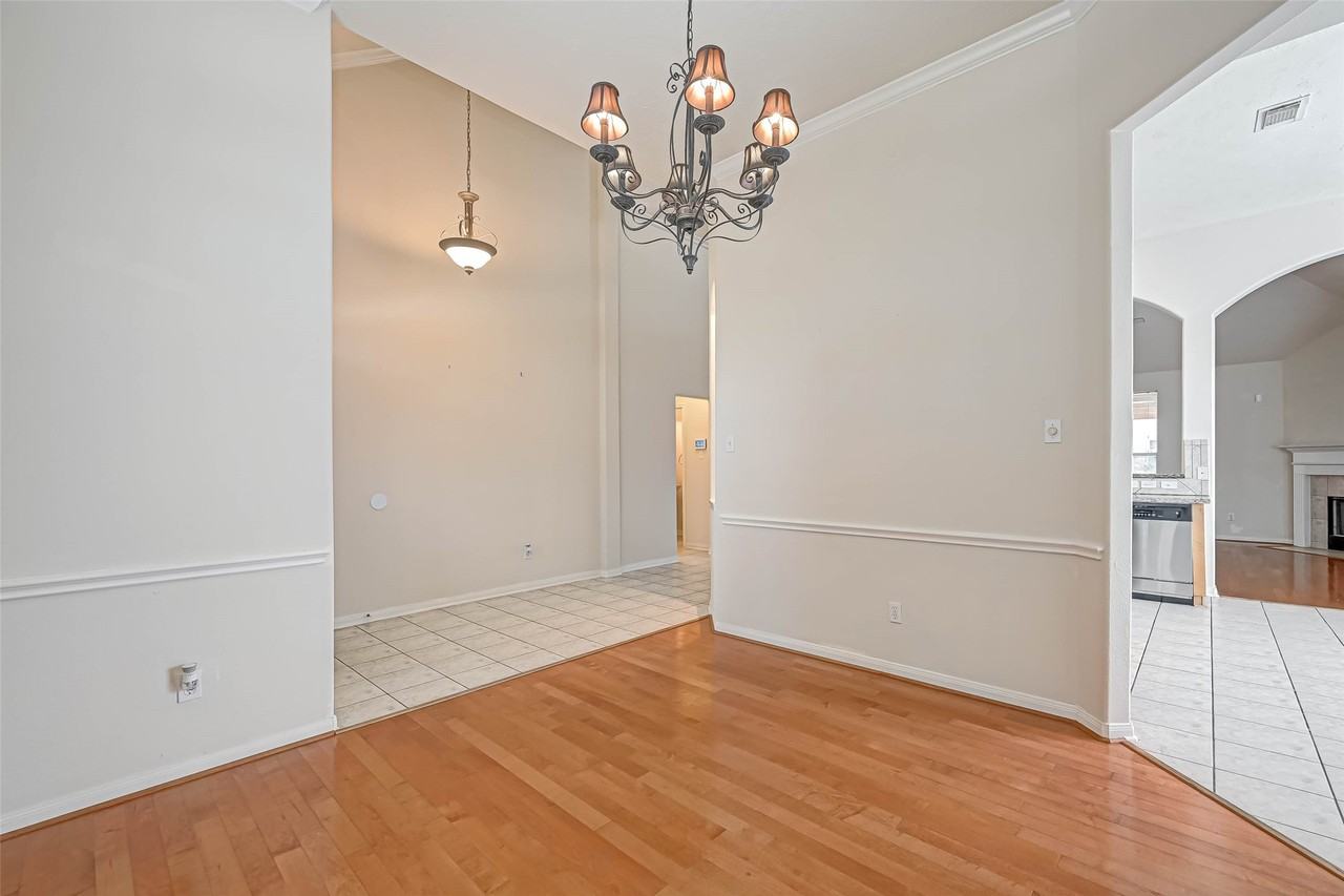16635 Bishop Knoll Ln #16635 - Photo 3 of 50