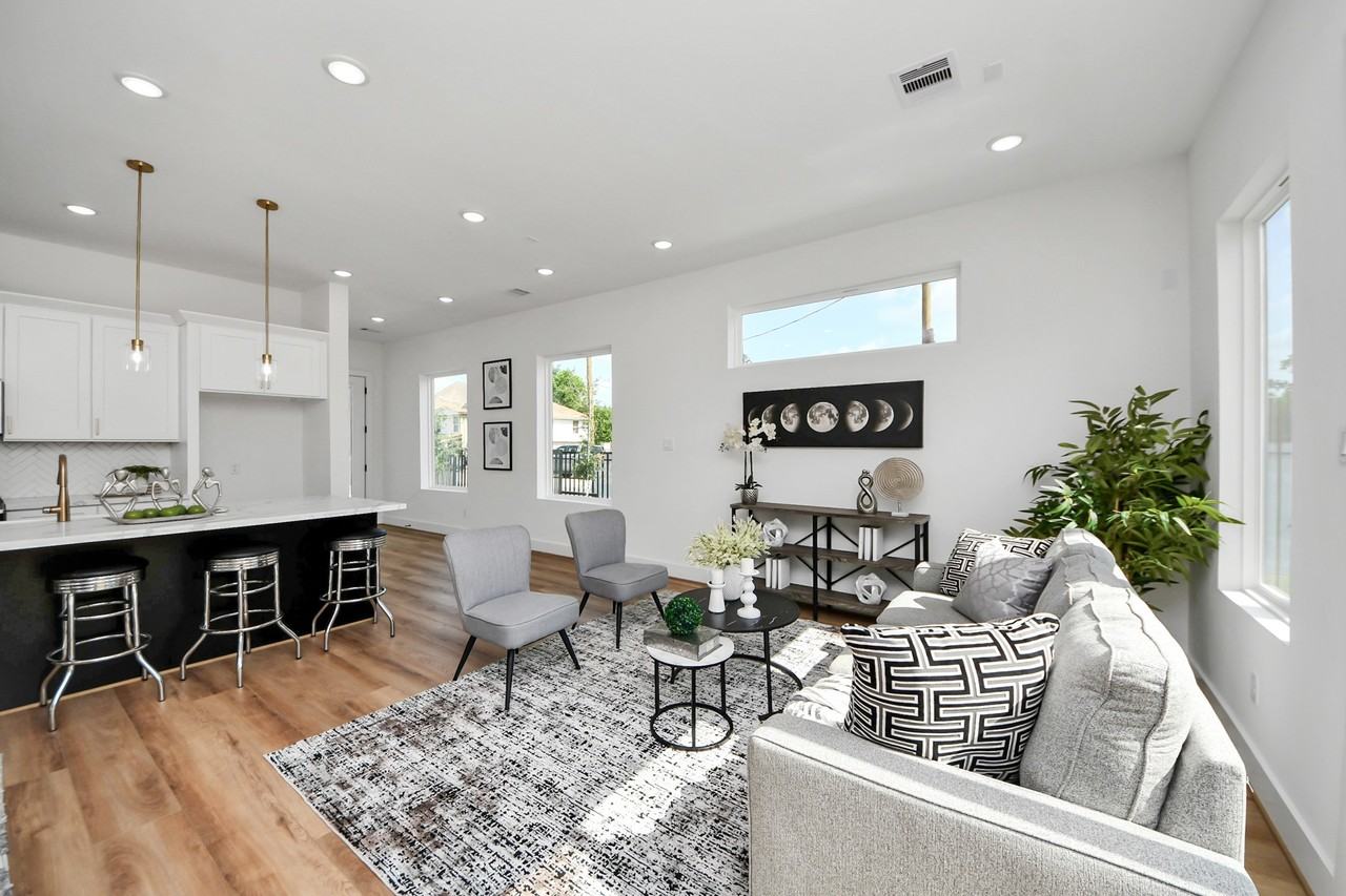 2430 Harrington St #2430 - Photo 3 of 39