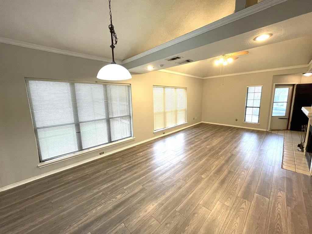 2919 Sunset Point Ln #2919 - Photo 3 of 21