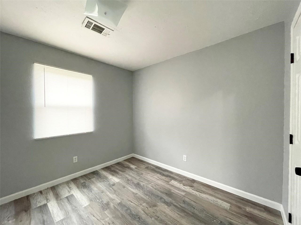 2036 2036 County Road 3434N North #2036 - Photo 5 of 36