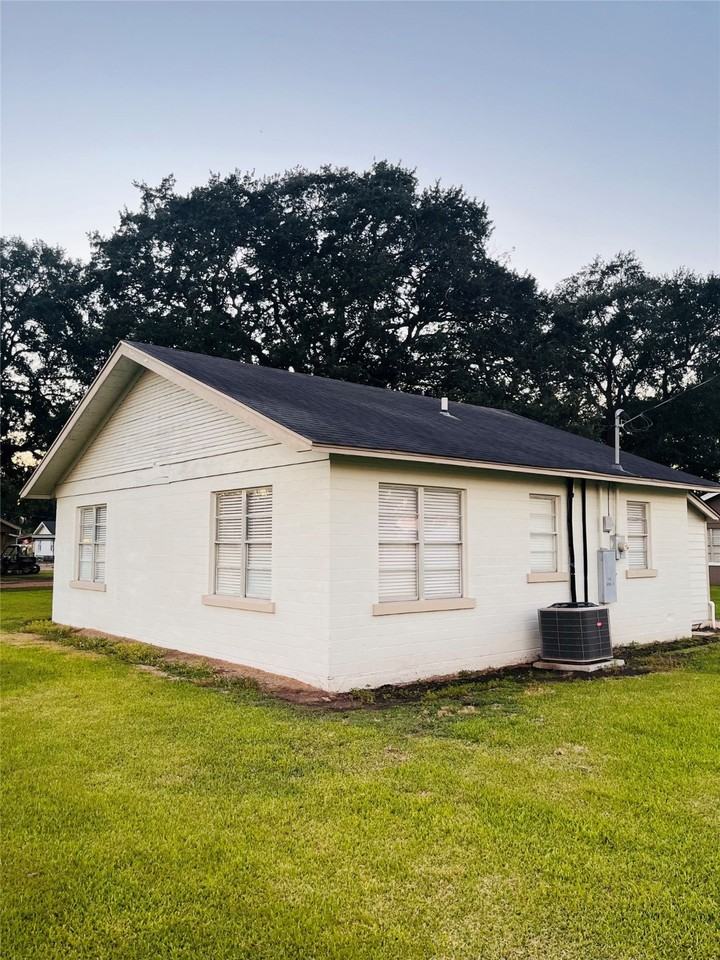 1583 Dover St #1583-7 - Photo 4 of 19