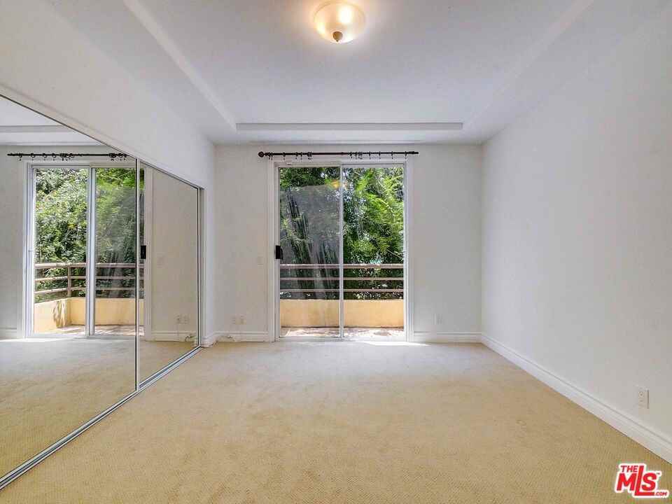 4128 Whitsett Avenue #4128-203 - Photo 4 of 26