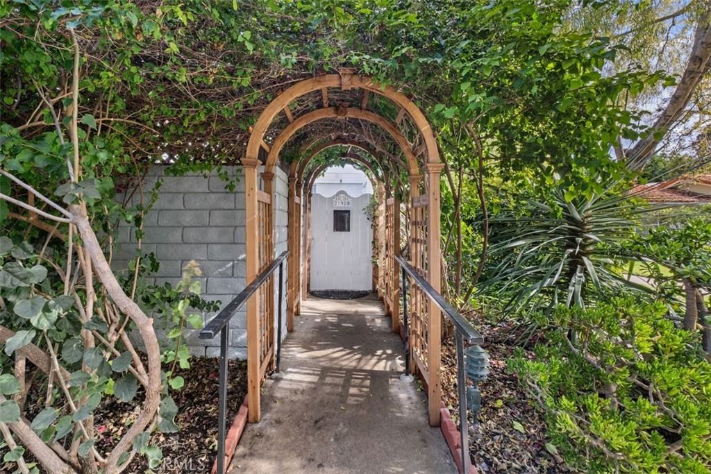 2198 Via Mariposa E #2198D - Photo 6 of 32