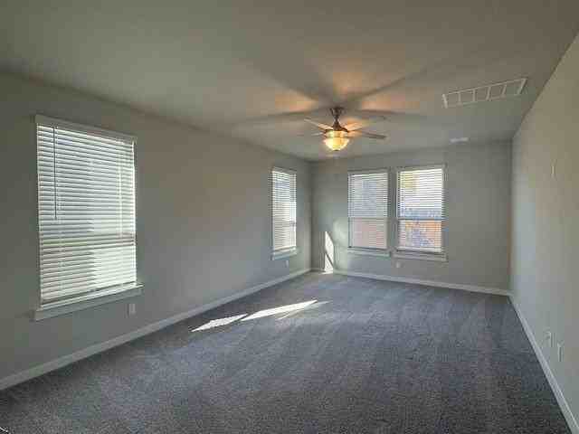 1409 Corkwood Dr #1409 - Photo 5 of 34