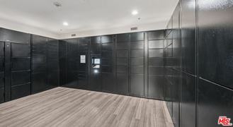 290 North Hudson Avenue - Photo 1 of 1