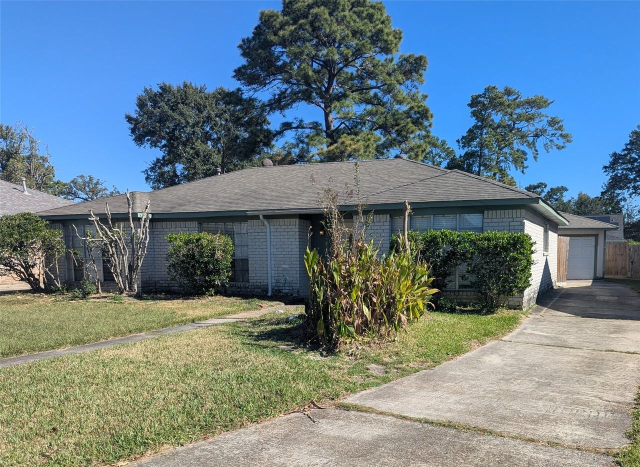 17602 Crestline Road #17602 - Photo 2 of 27