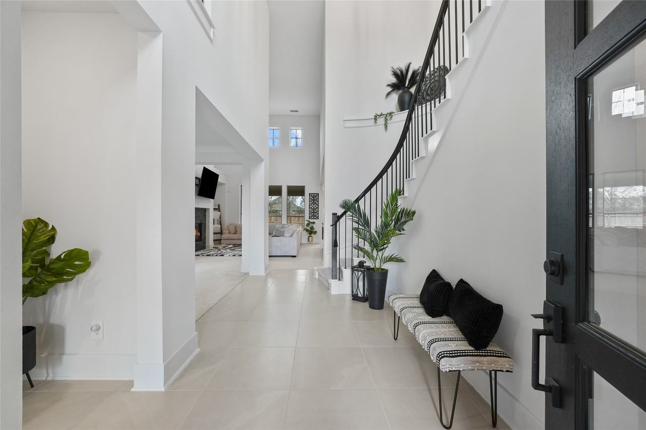 23685 Silver Palm Trail #23685 - Photo 5 of 36