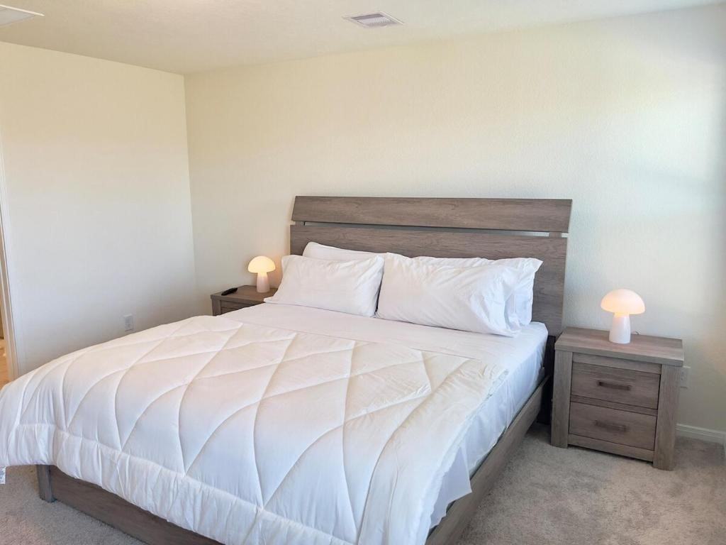 21222 Montego Bay Dr #21222 - Photo 2 of 14