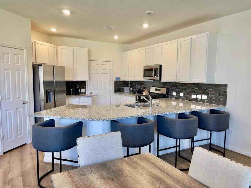 21222 Montego Bay Dr #21222 - Photo 3 of 14