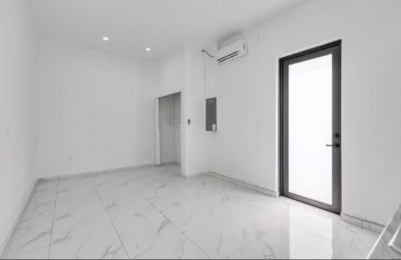 653 Stanley Ave S - Photo 4 of 12