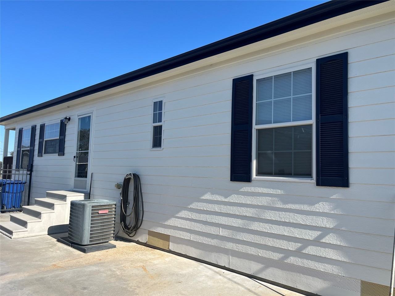 1007 Rose Lane #1007 - Photo 4 of 37