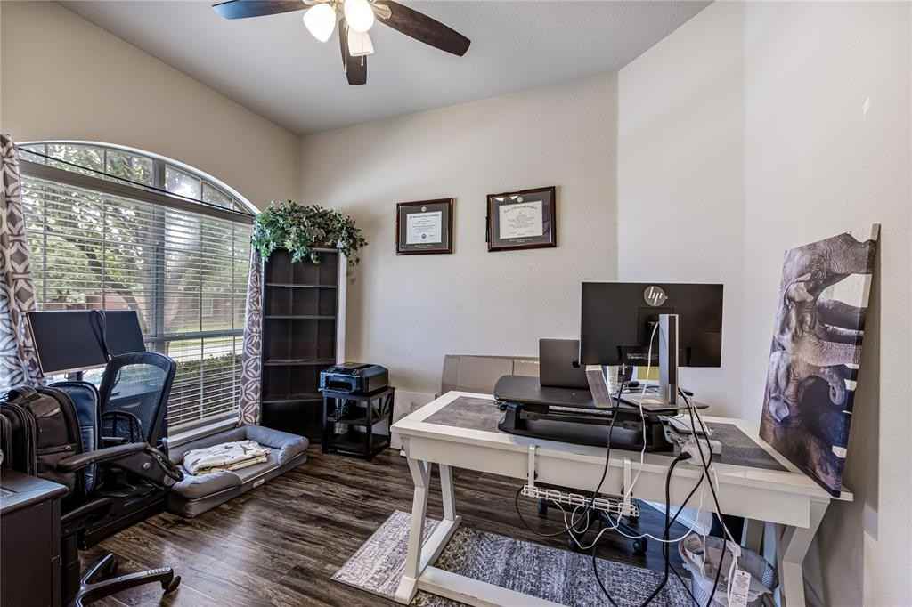 1542 Outerbridge Drive #1542 - Photo 3 of 32