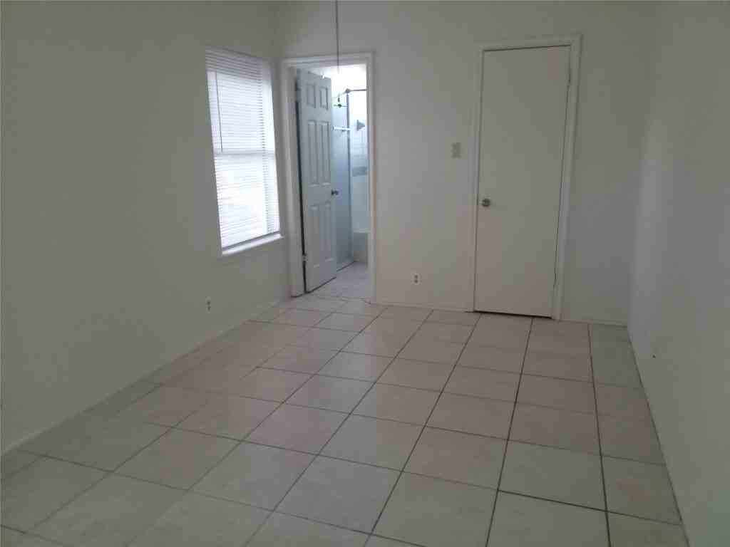 1227 Armadillo Road #1227B - Photo 4 of 15