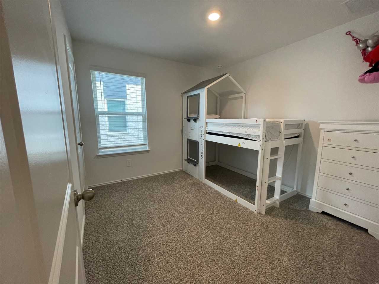 23811 Desert Brush Ct #23811 - Photo 4 of 24