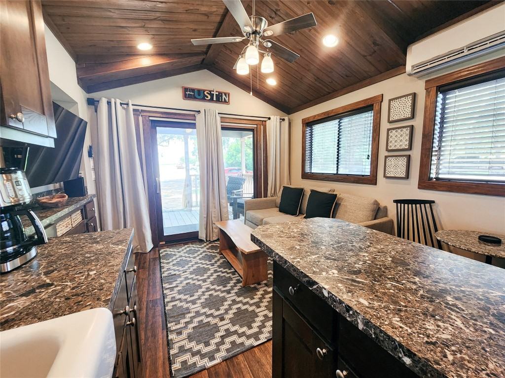 300 Park Avenue #300