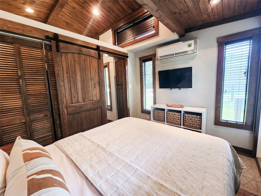 300 Park Avenue #300 - Photo 2 of 20