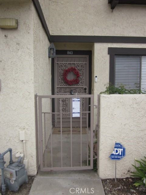 843 Vineyard Ave #843 - Photo 3 of 20