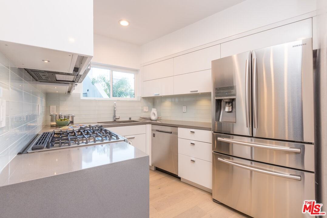 3109 Strongs Drive #3109A - Photo 3 of 20