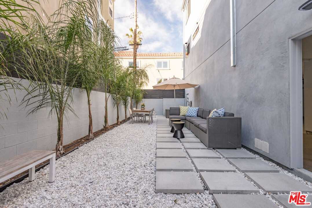 3109 Strongs Drive #3109A - Photo 7 of 20