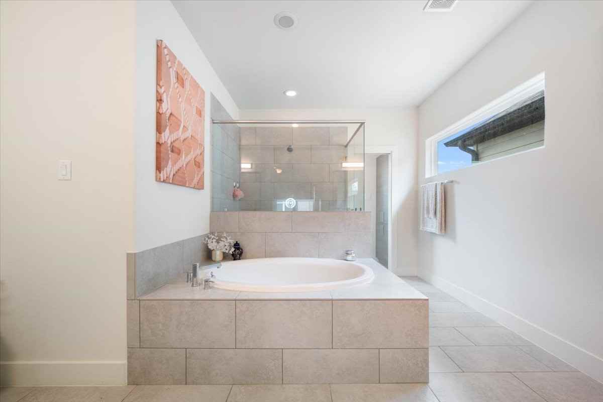 1333 West 22nd Street #1333F - Photo 3 of 22