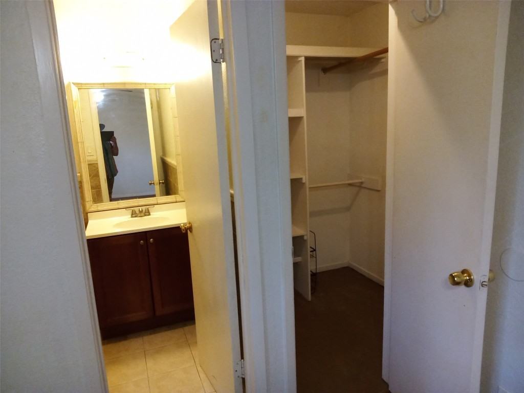 907B Sirocco Dr #907 - Photo 5 of 18