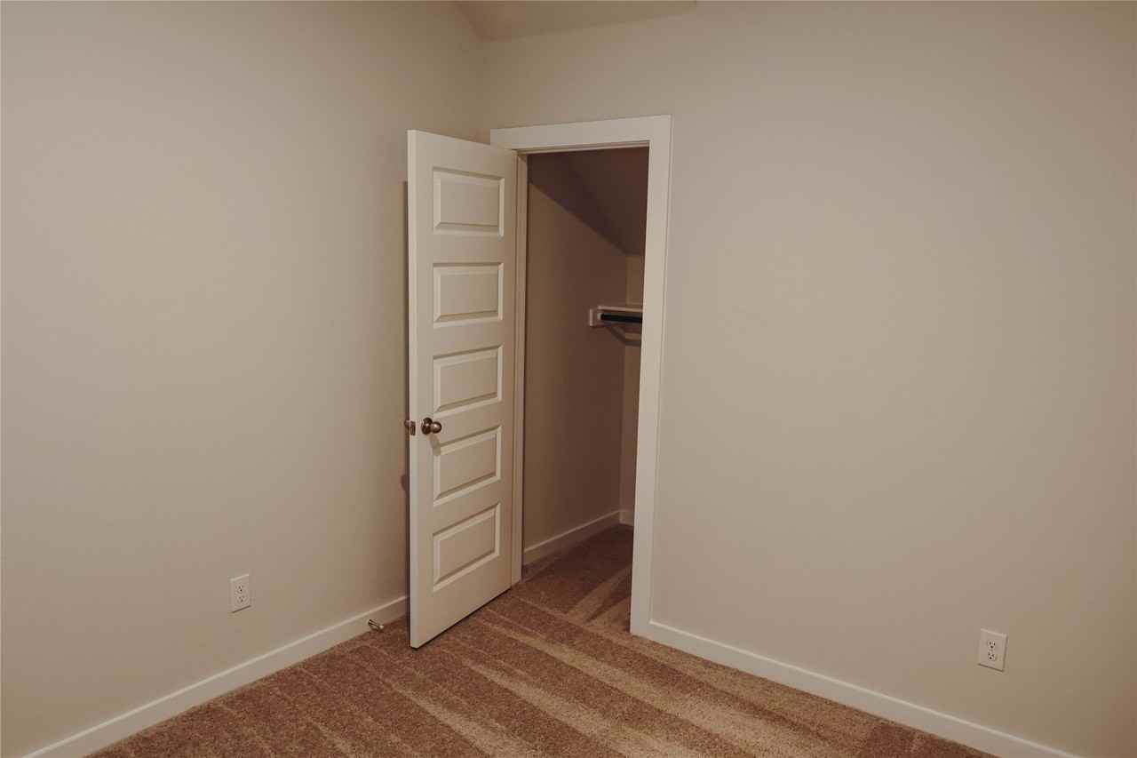 8534 Blueberry Ash St #8534 - Photo 5 of 17