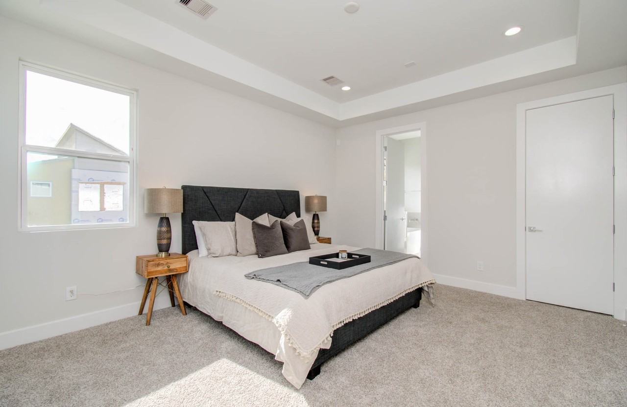 774 Paul Quinn St #774F - Photo 5 of 28