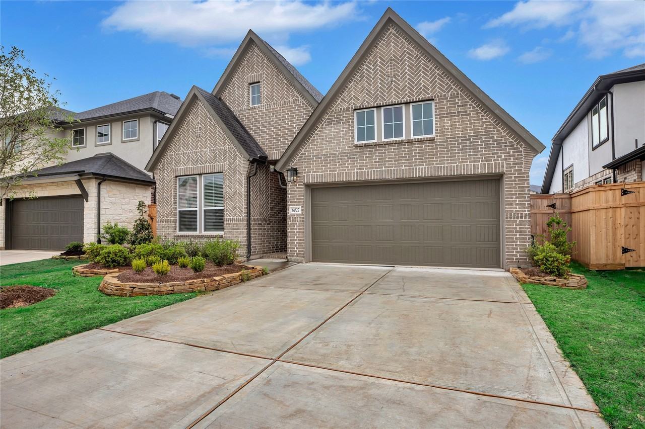 6027 Churchill Springs Lane #6027 - Photo 4 of 25