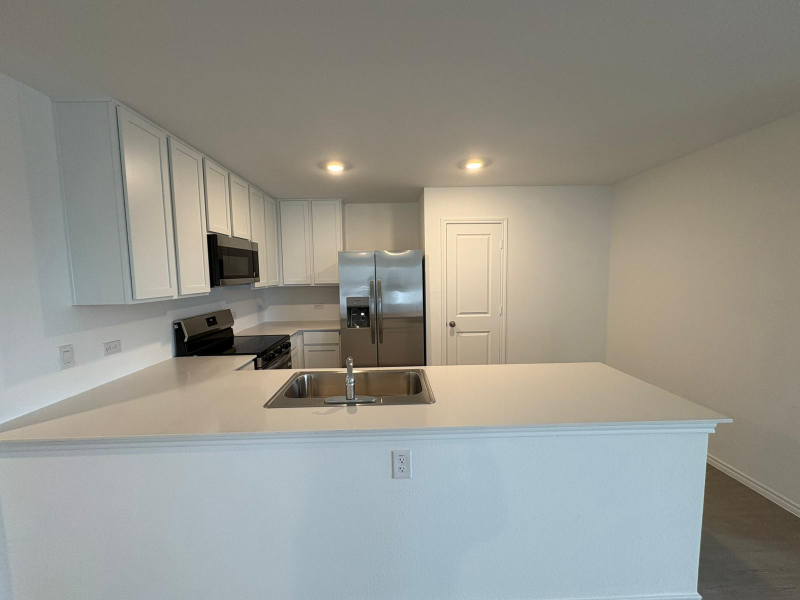 1907 Bear Grass Ridge Rd - Photo 4 of 10