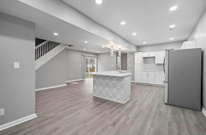 846 North Parker Avenue - Photo 3 of 15