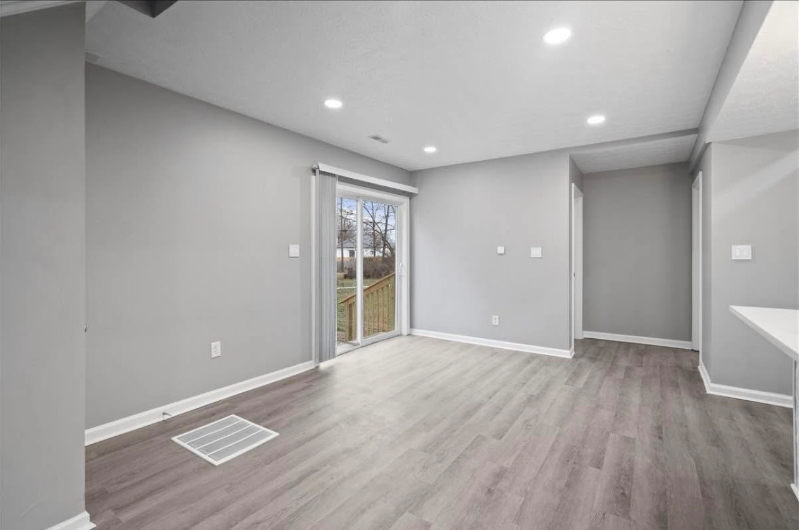 846 North Parker Avenue - Photo 7 of 15