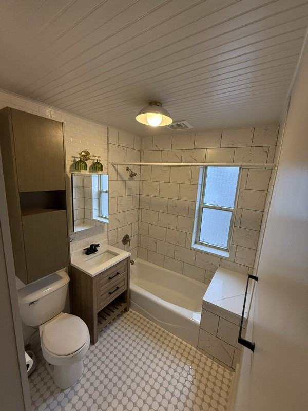 705 North Damen Avenue #2N - Photo 2 of 13