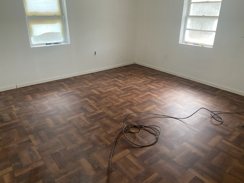 1189 Joe Louis Blvd - Photo 3 of 5