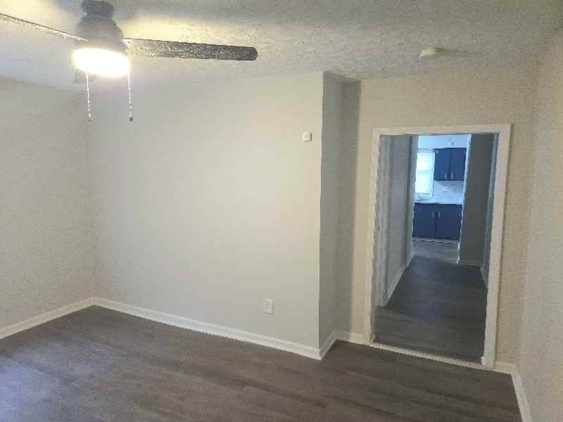 1191 Carroll St - Photo 6 of 11