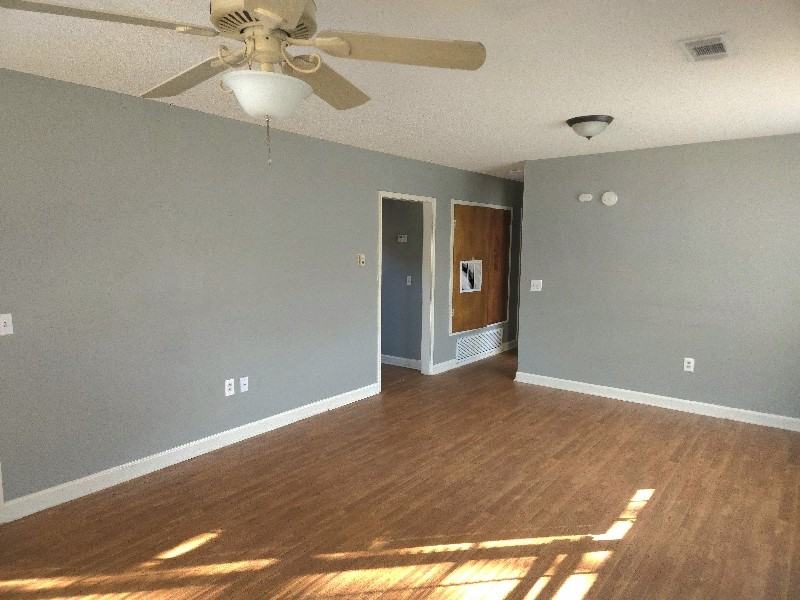 3669 Earl St - Photo 2 of 8