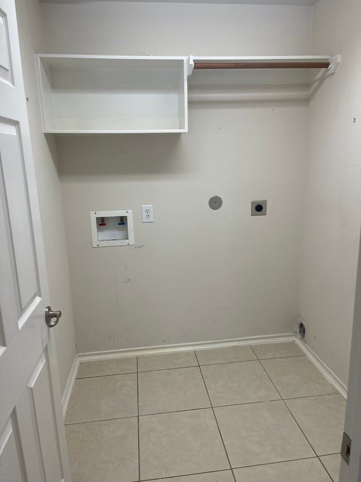 21349 Terreton Springs Dr #21349 - Photo 2 of 15