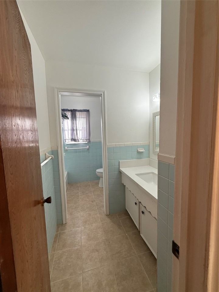 7325 Ley Rd #7325 - Photo 2 of 50