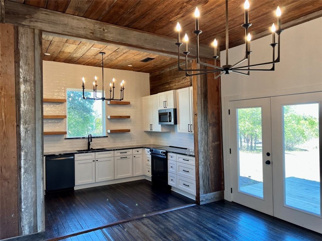 305 North Hall Street #305 - Photo 3 of 37