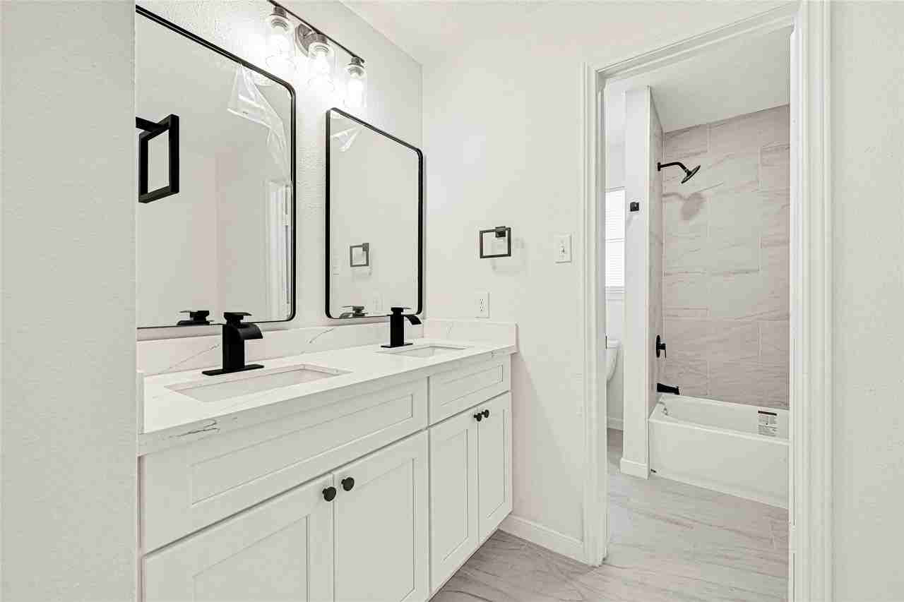 14823 Elmont Dr #14823 - Photo 2 of 29